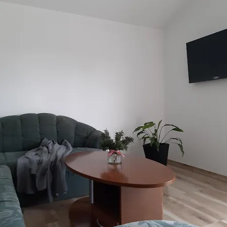 Tea And Tamara Appartamento Pirovac